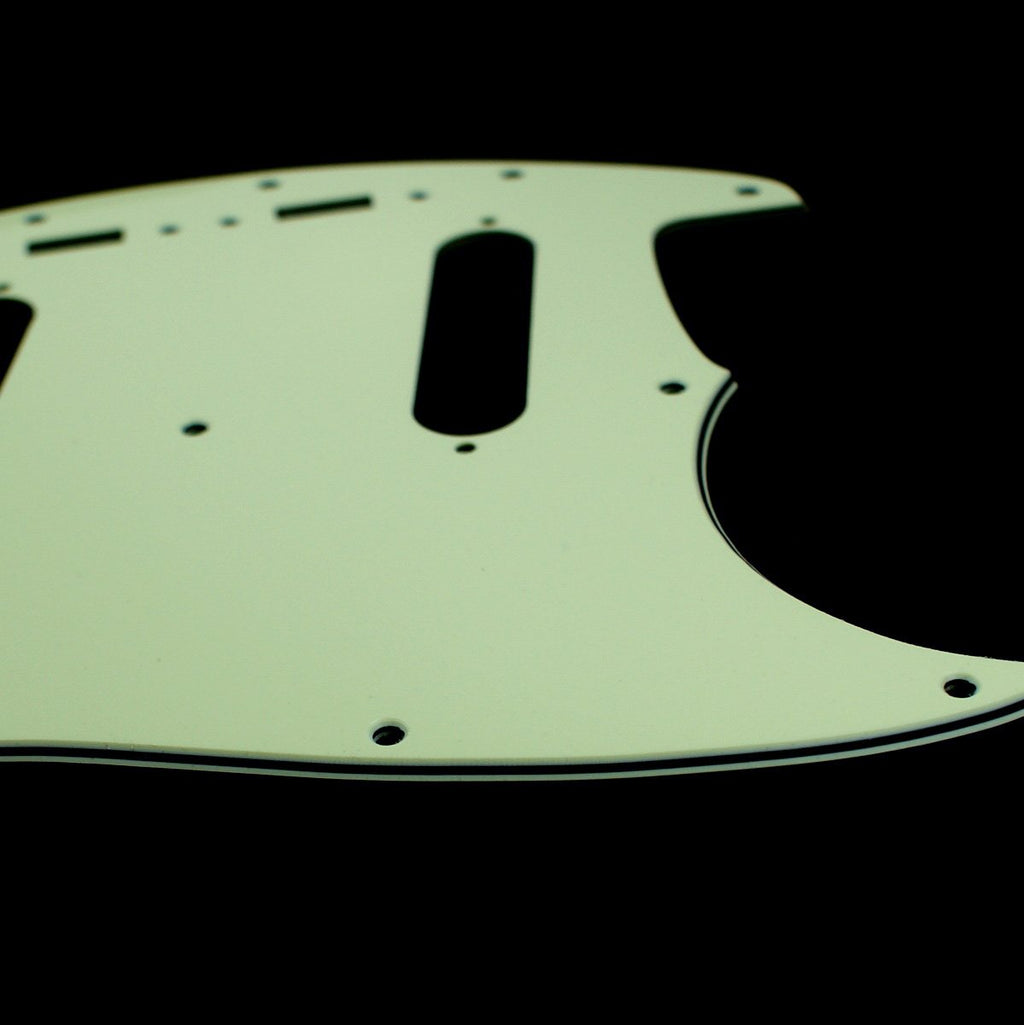 (E31)Custom 3 Ply Guitar Pickguard Fits Mustang Classic Series ,Vintage Green