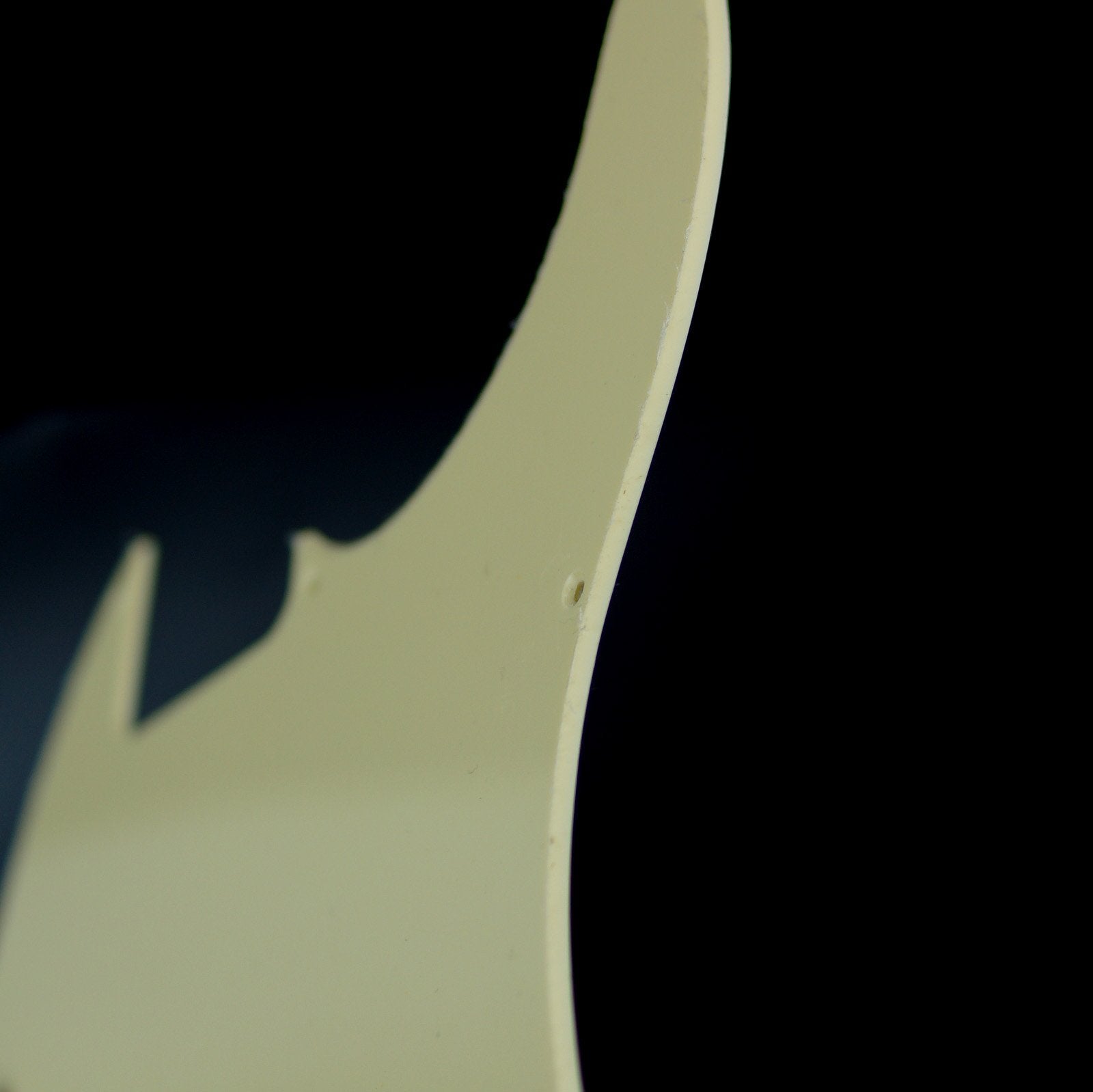Replacement Guitar Pickguard For G&L ASAT Classic Solamente Esquire,1ply Cream