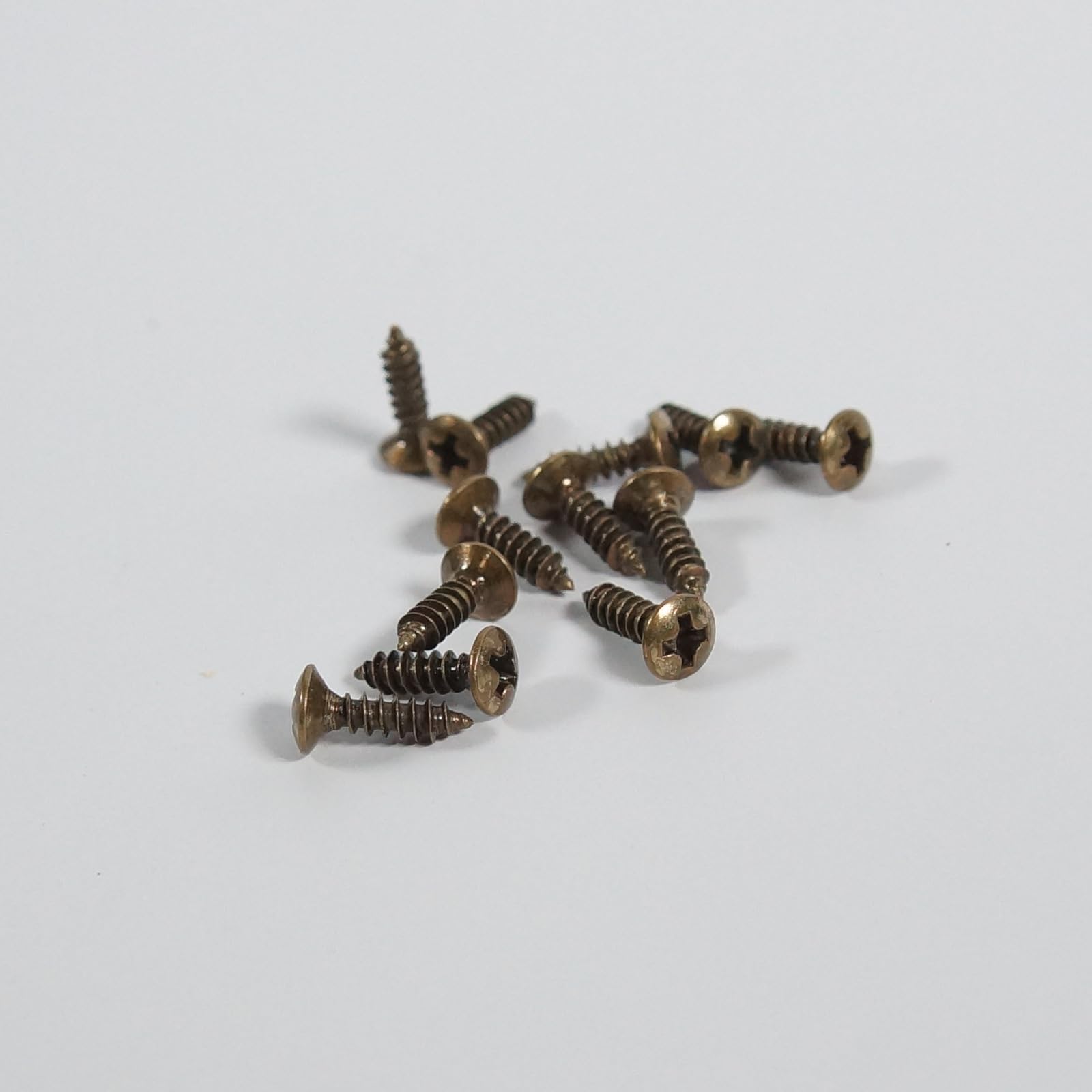 12 Pcs Phillips-Head #4 Guitar Pickguard/Plate Mounting Screws, Antique-Brass