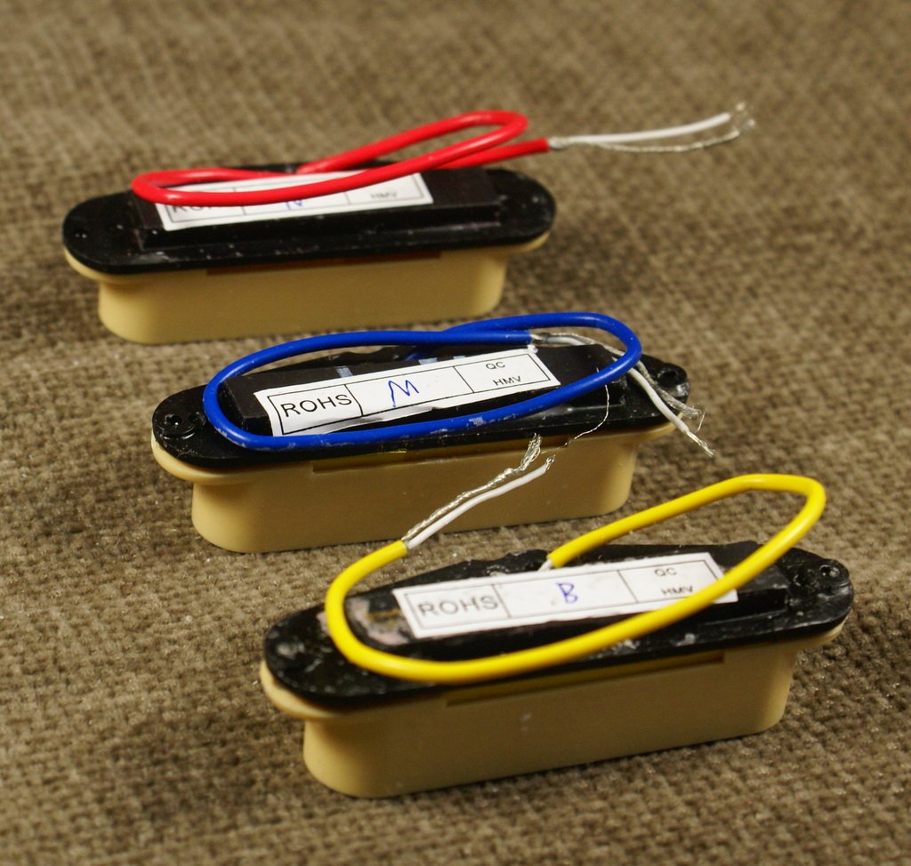 (A21) 1 Set of SSS Single Coil Pickup for Strat or similar Guitar, CREAM