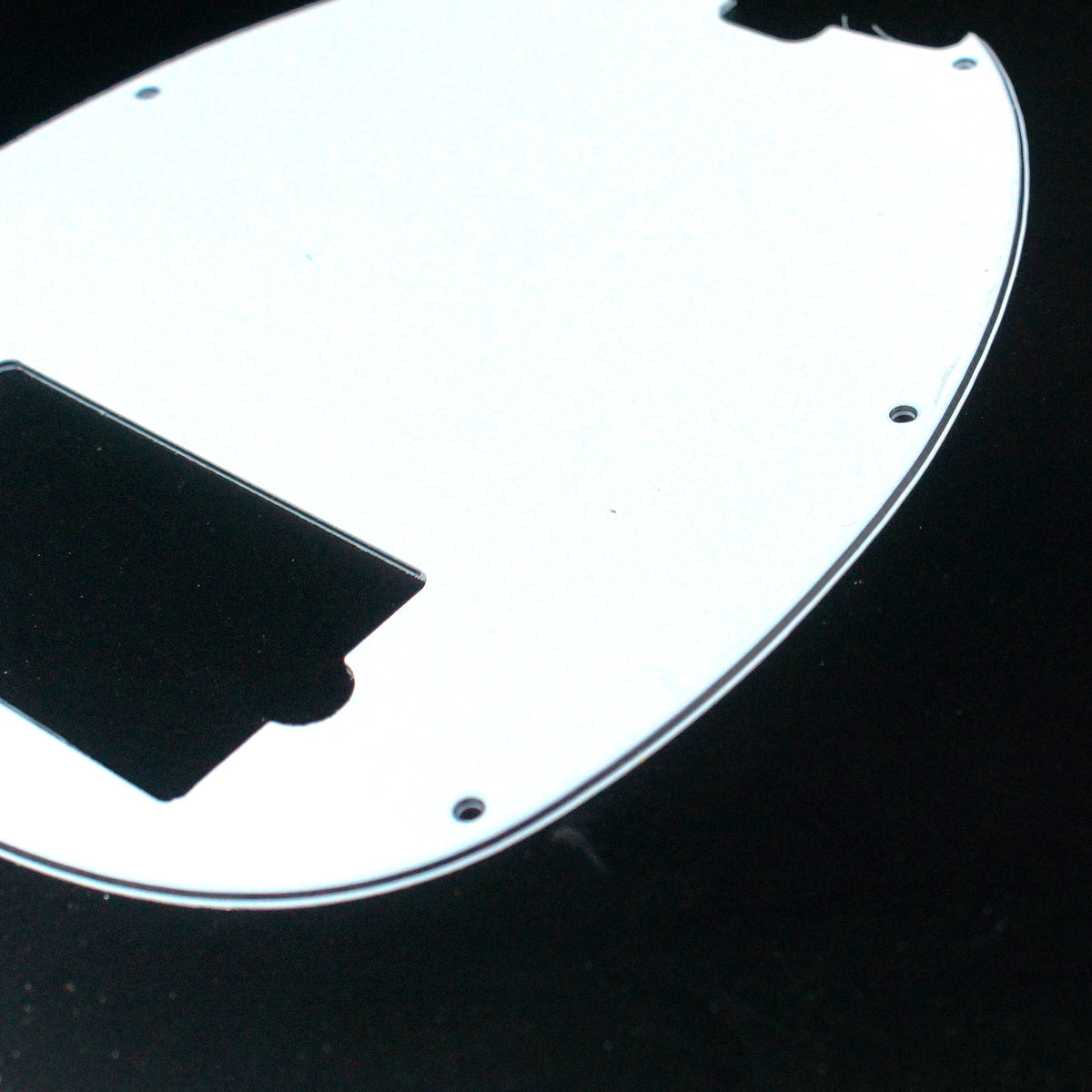 (E74) Ernie Ball OLP Bass 4 String Style Pickguard,3ply White